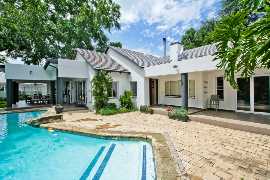 5 Bedroom Property for Sale in Bryanston Gauteng
