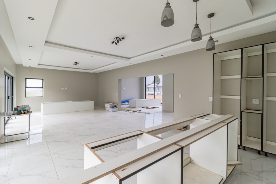 4 Bedroom Property for Sale in Swallow Hills Lifestyle Estate Gauteng