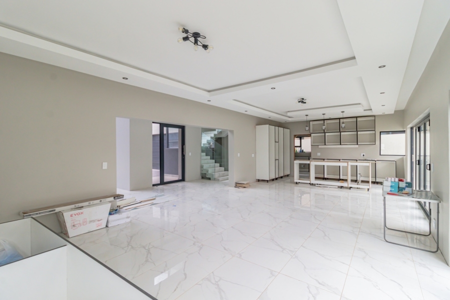 4 Bedroom Property for Sale in Swallow Hills Lifestyle Estate Gauteng