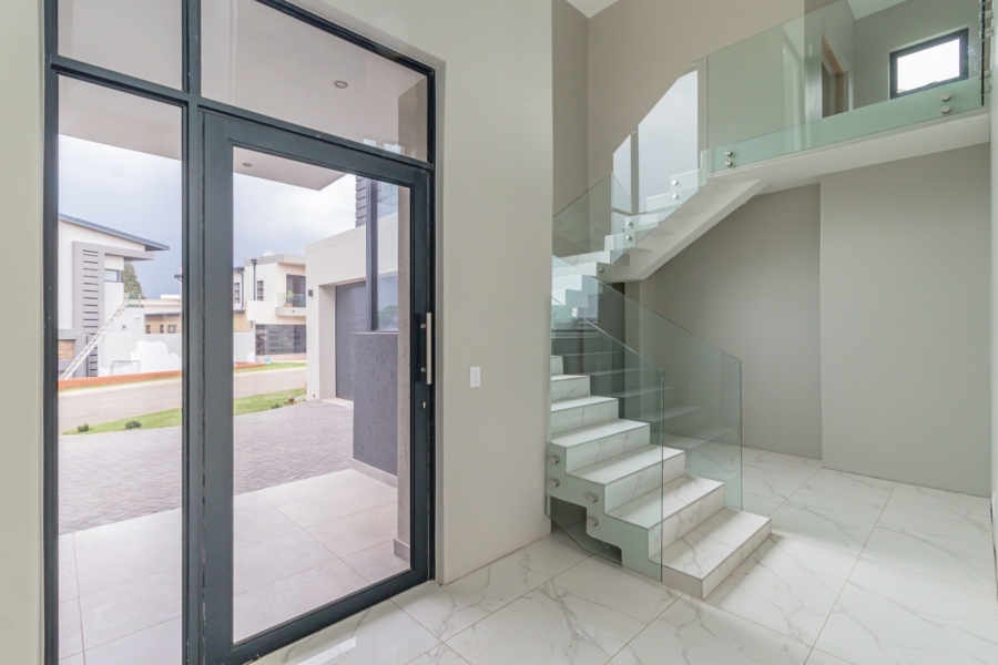 4 Bedroom Property for Sale in Swallow Hills Lifestyle Estate Gauteng