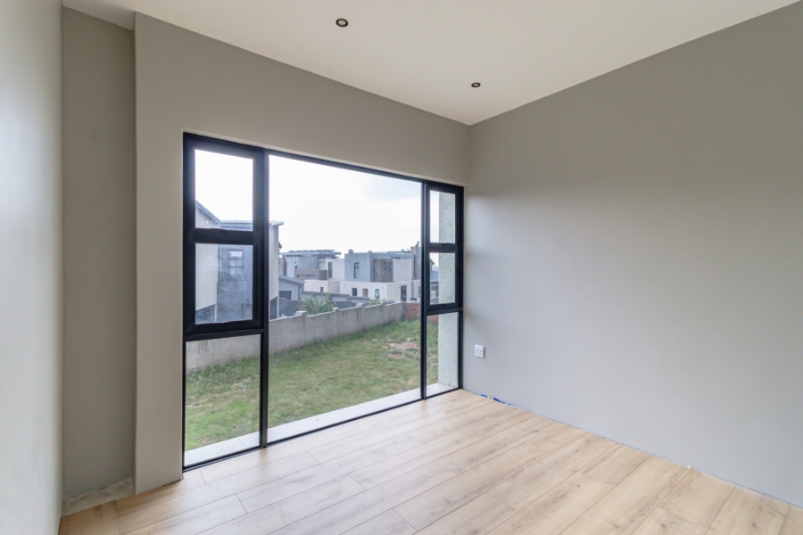 4 Bedroom Property for Sale in Swallow Hills Lifestyle Estate Gauteng