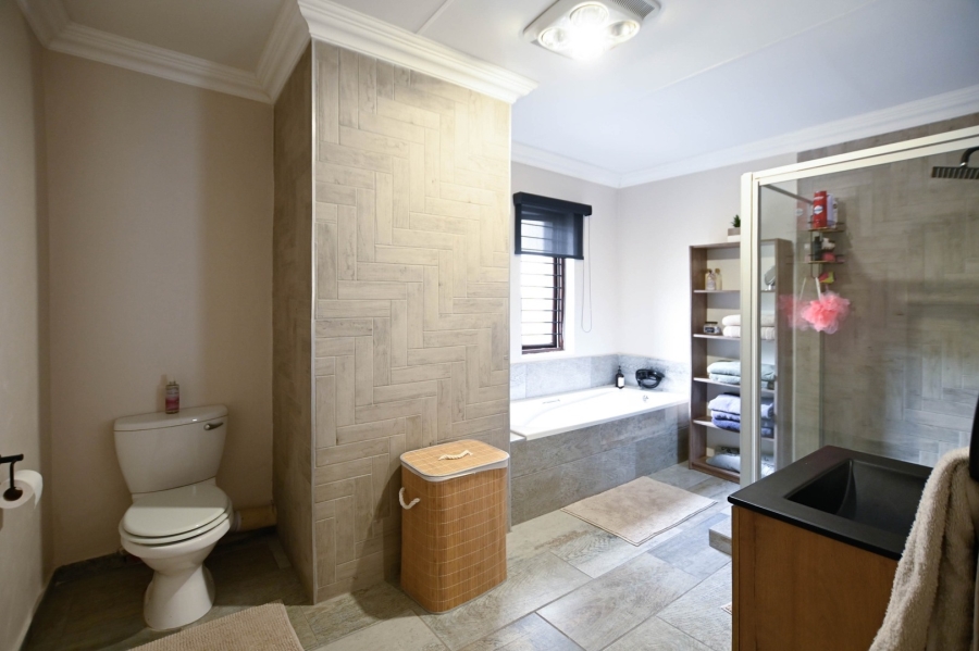 5 Bedroom Property for Sale in Montana Park Gauteng