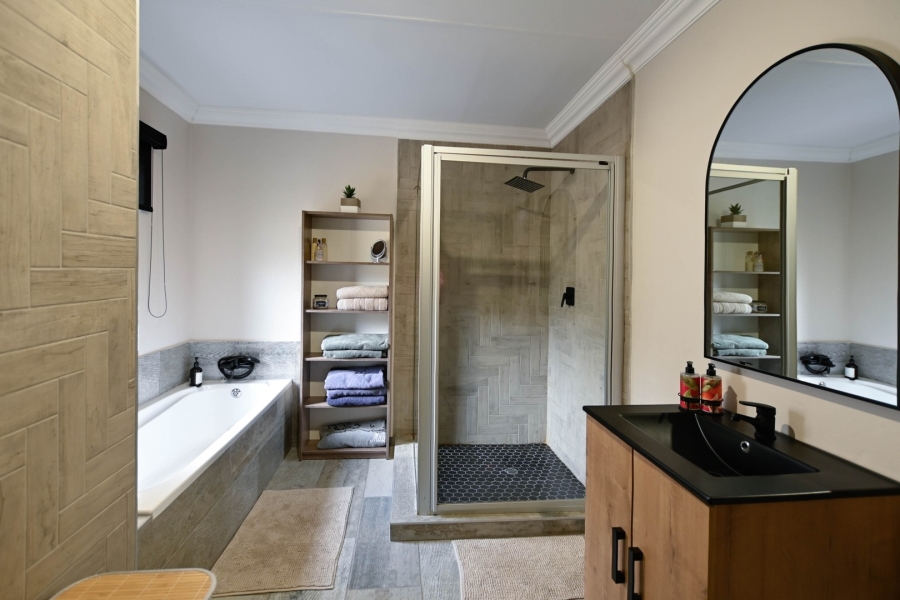 5 Bedroom Property for Sale in Montana Park Gauteng