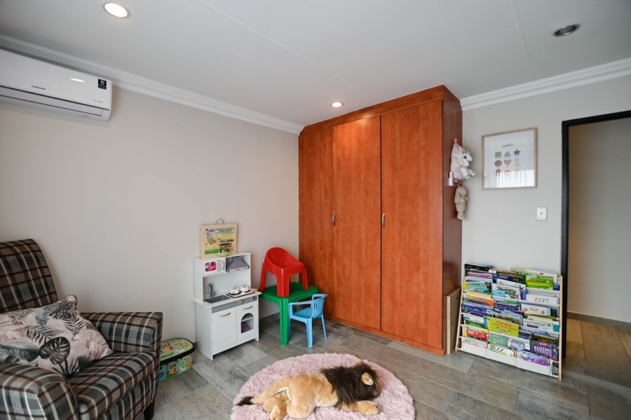 5 Bedroom Property for Sale in Montana Park Gauteng