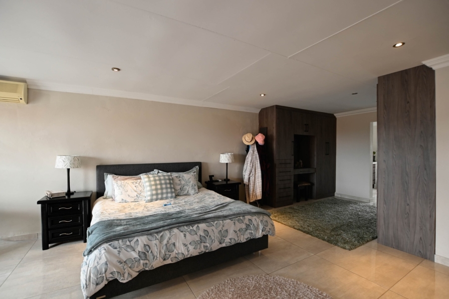 5 Bedroom Property for Sale in Montana Park Gauteng