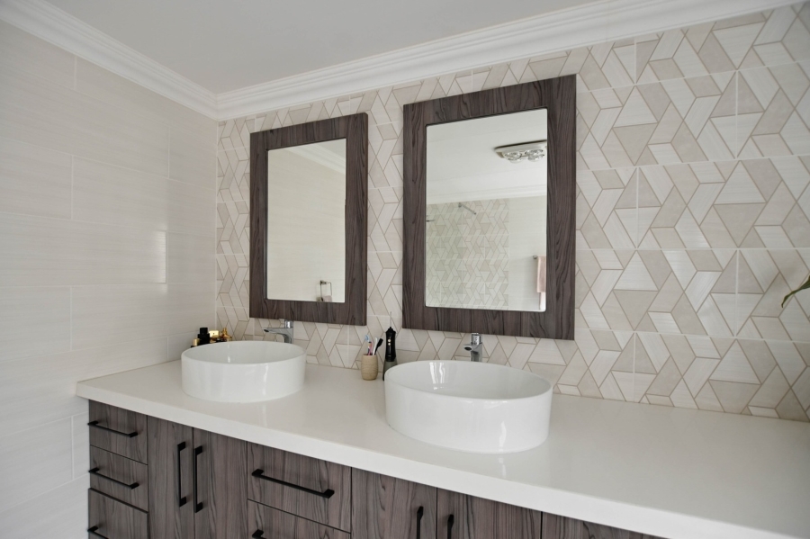 5 Bedroom Property for Sale in Montana Park Gauteng