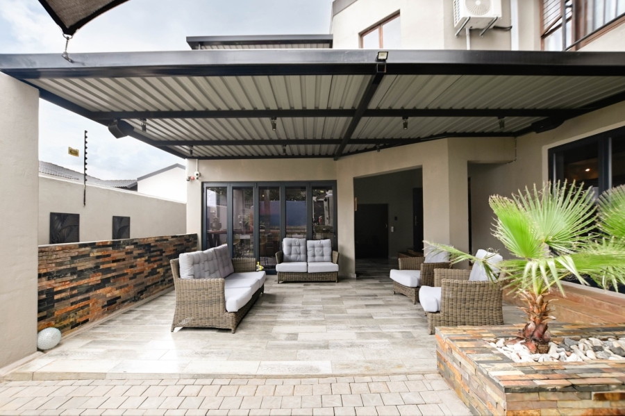 5 Bedroom Property for Sale in Montana Park Gauteng
