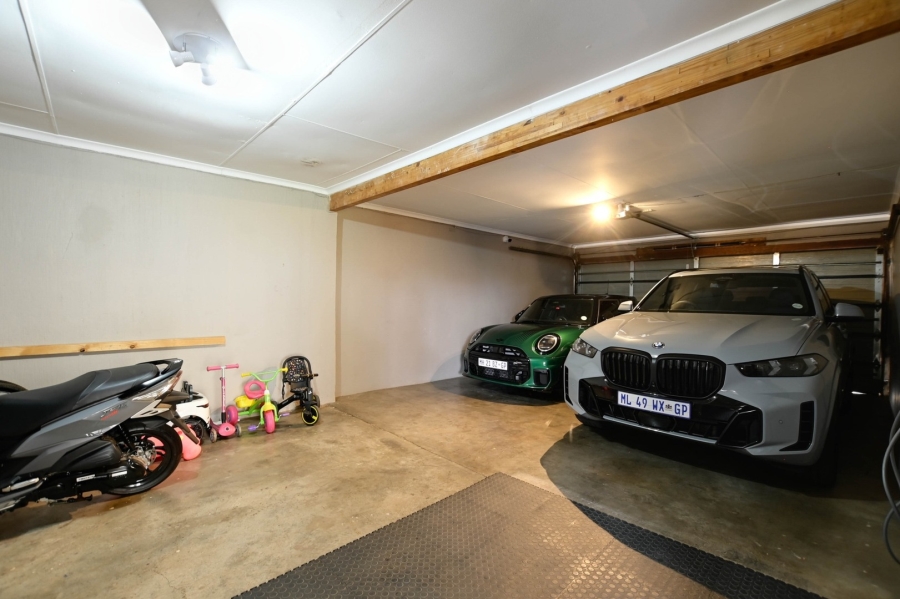 5 Bedroom Property for Sale in Montana Park Gauteng