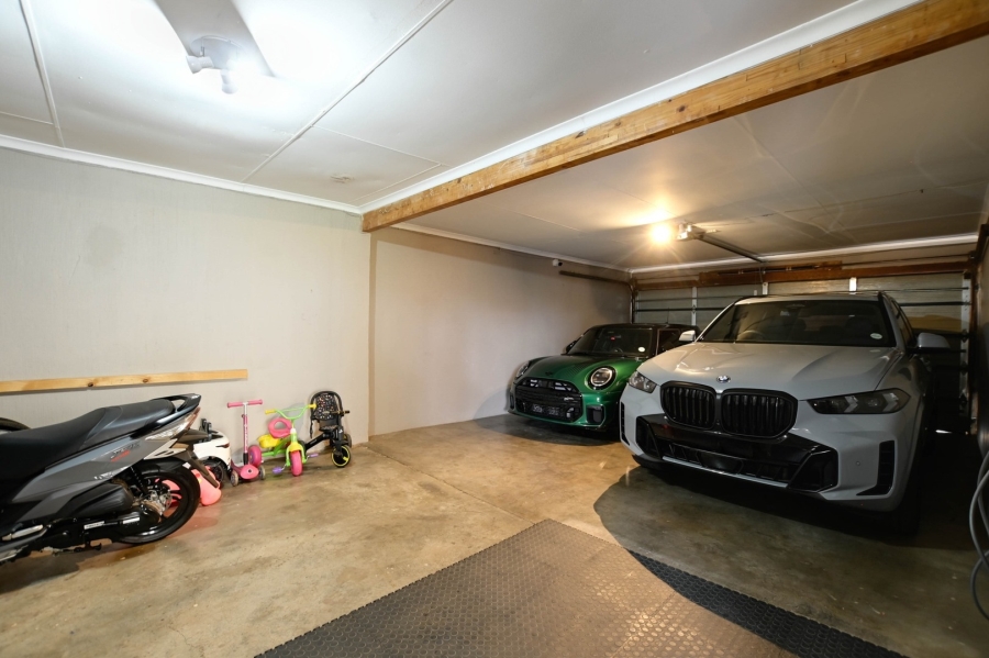 5 Bedroom Property for Sale in Montana Park Gauteng