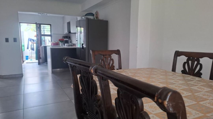 3 Bedroom Property for Sale in Lakefield Gauteng
