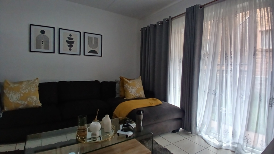 2 Bedroom Property for Sale in Rosettenville Gauteng