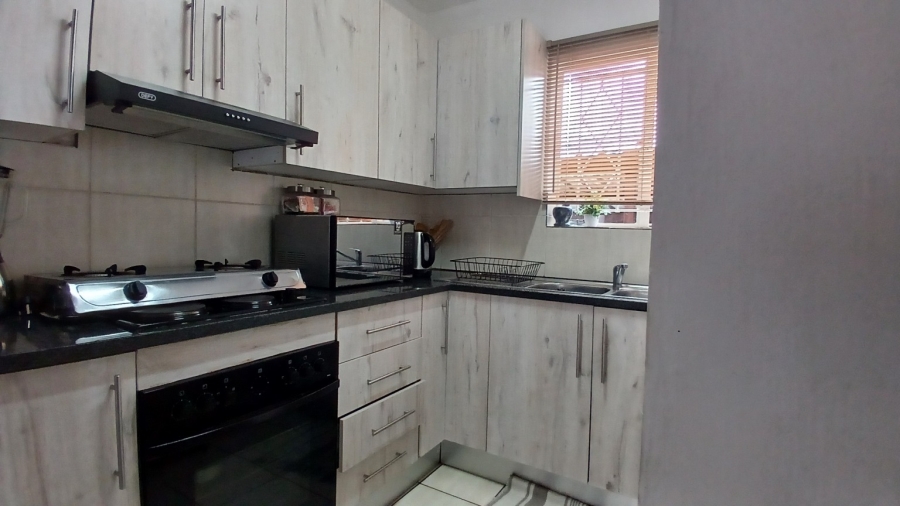 2 Bedroom Property for Sale in Rosettenville Gauteng