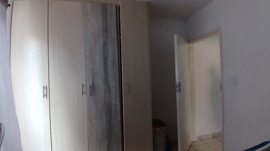 2 Bedroom Property for Sale in Rosettenville Gauteng