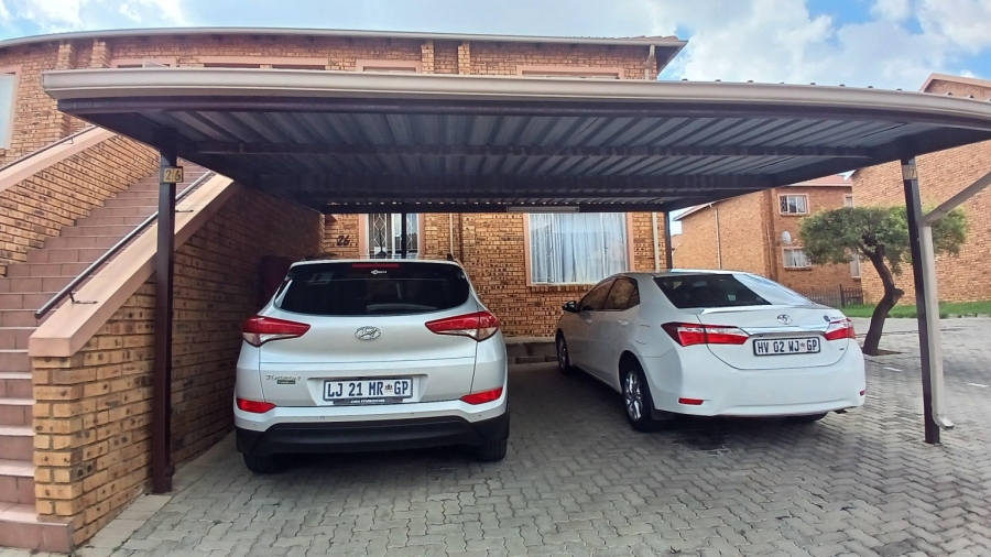 2 Bedroom Property for Sale in Rosettenville Gauteng