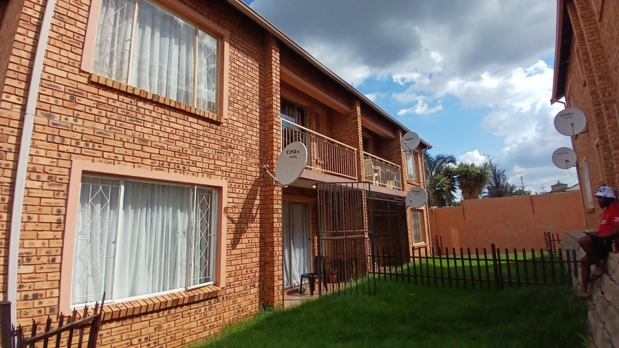 2 Bedroom Property for Sale in Rosettenville Gauteng