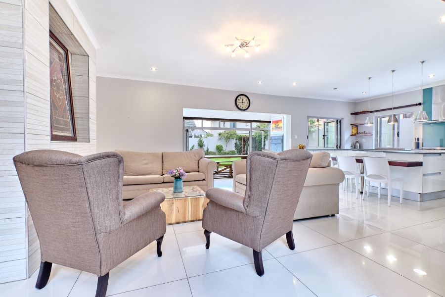 To Let 4 Bedroom Property for Rent in Waterfall Country Village Gauteng