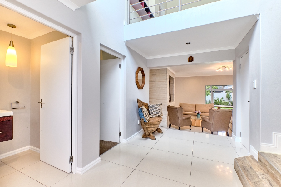 To Let 4 Bedroom Property for Rent in Waterfall Country Village Gauteng