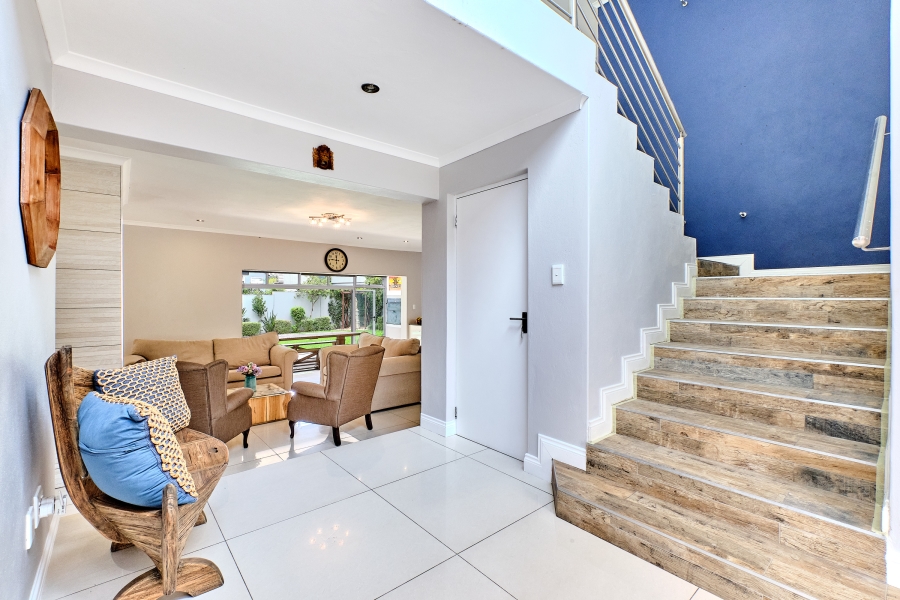 To Let 4 Bedroom Property for Rent in Waterfall Country Village Gauteng