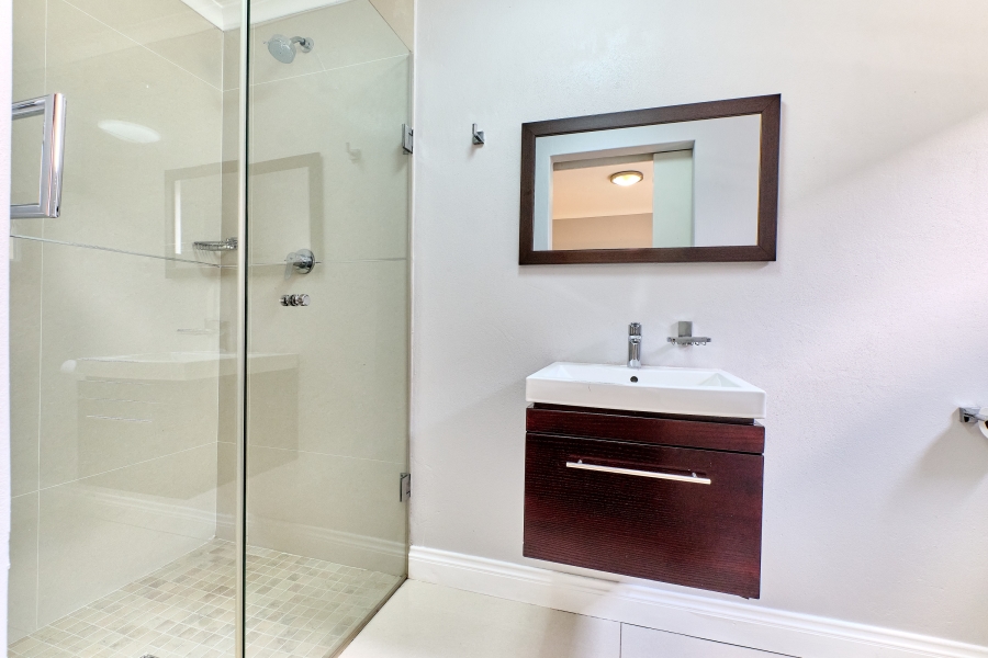 To Let 4 Bedroom Property for Rent in Waterfall Country Village Gauteng