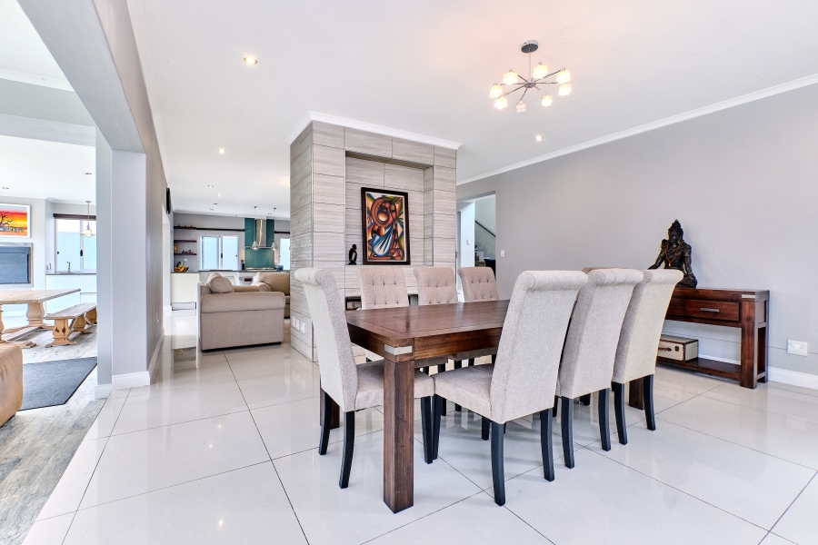 To Let 4 Bedroom Property for Rent in Waterfall Country Village Gauteng