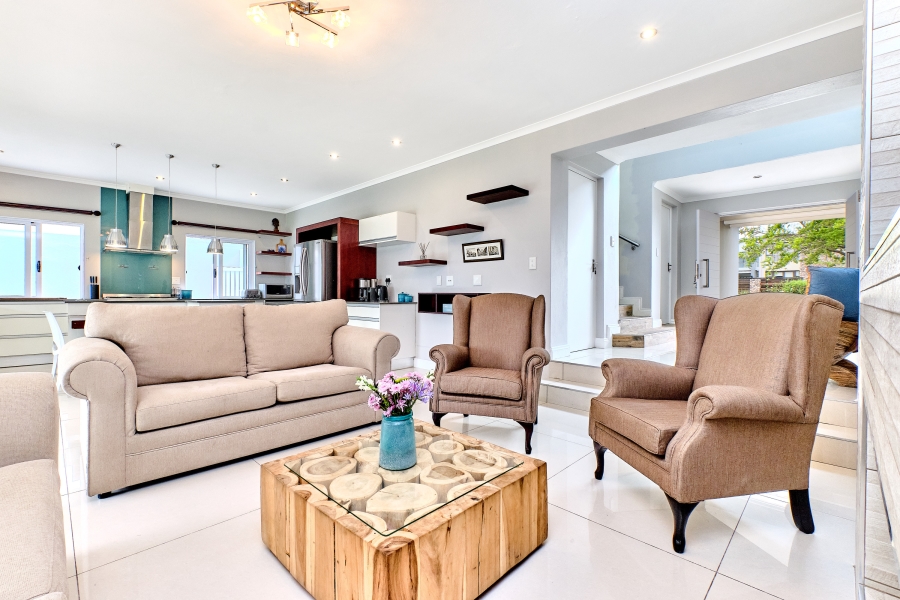 To Let 4 Bedroom Property for Rent in Waterfall Country Village Gauteng