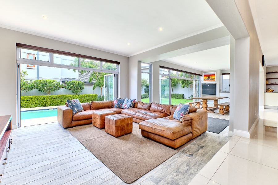 To Let 4 Bedroom Property for Rent in Waterfall Country Village Gauteng