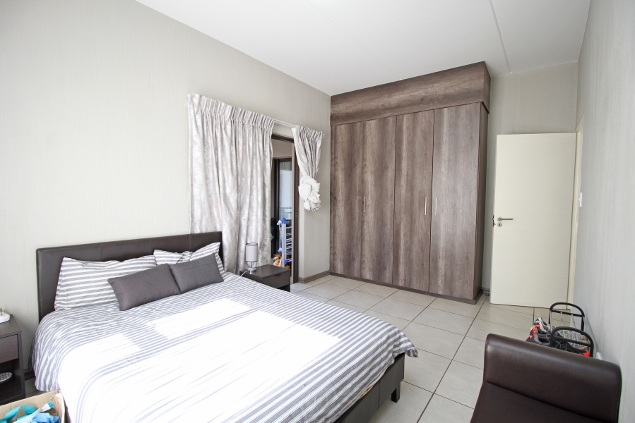 2 Bedroom Property for Sale in Victory Park Gauteng