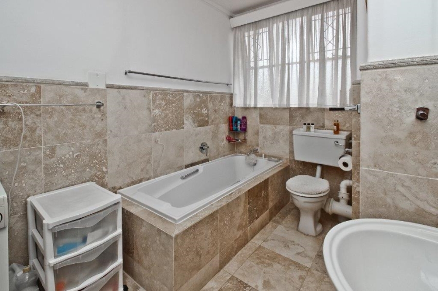 3 Bedroom Property for Sale in Illovo Gauteng