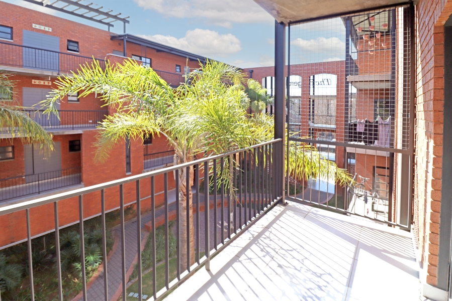 1 Bedroom Property for Sale in Melrose North Gauteng