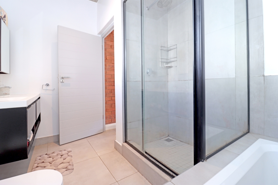 1 Bedroom Property for Sale in Melrose North Gauteng