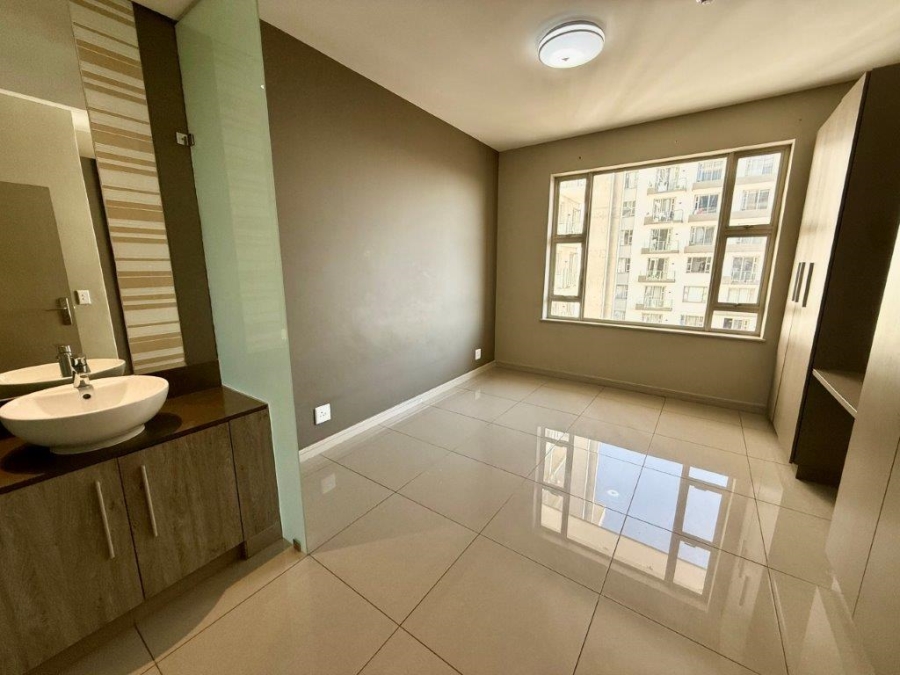 To Let 2 Bedroom Property for Rent in Rosebank Gauteng