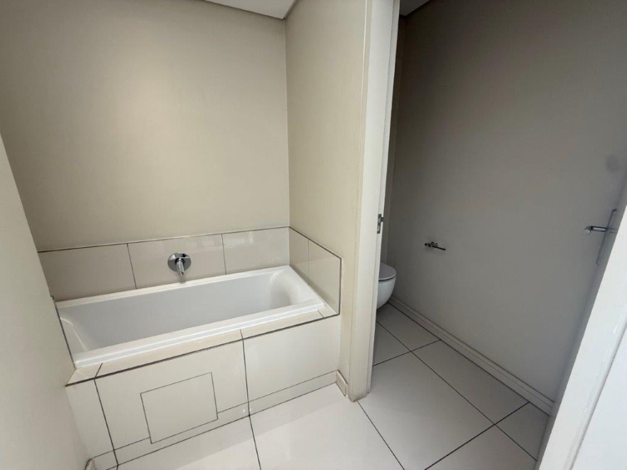 To Let 2 Bedroom Property for Rent in Rosebank Gauteng