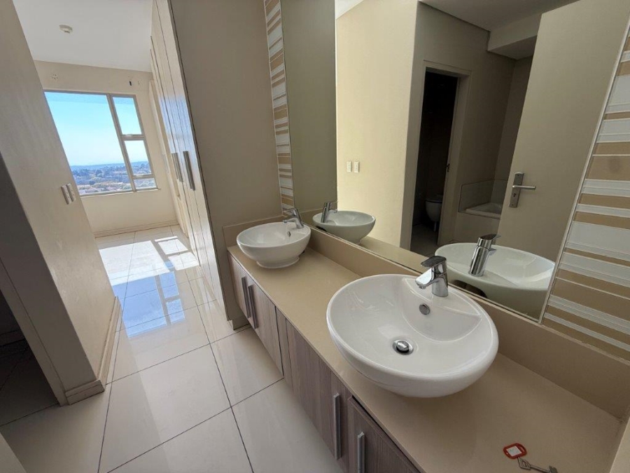 To Let 2 Bedroom Property for Rent in Rosebank Gauteng