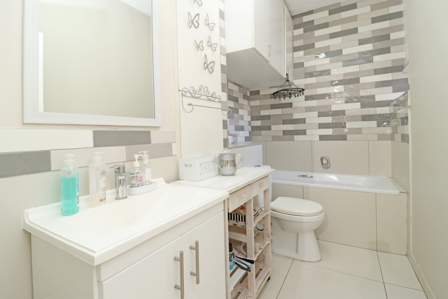 3 Bedroom Property for Sale in Gresswold Gauteng