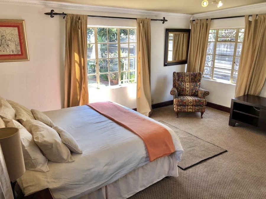 To Let 1 Bedroom Property for Rent in Waverley Gauteng