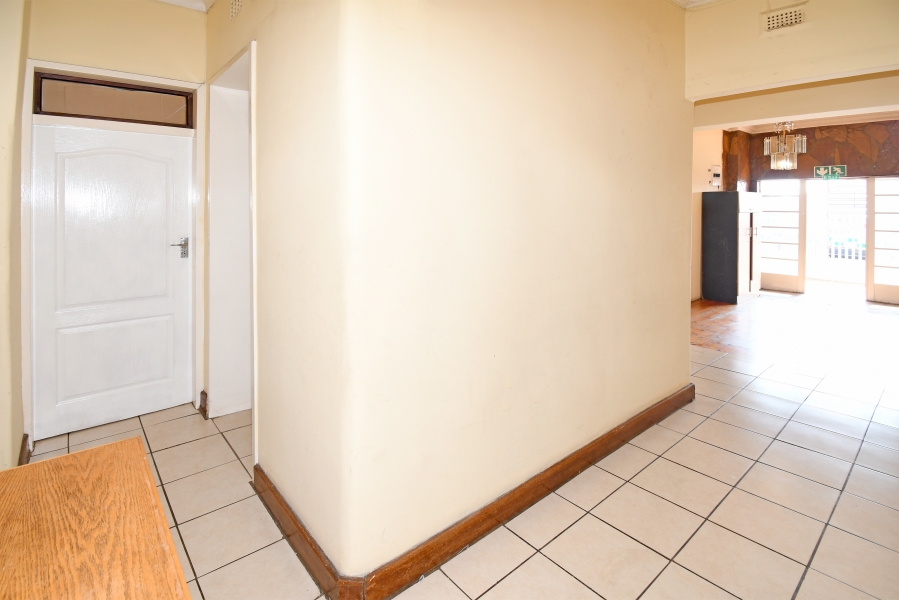 5 Bedroom Property for Sale in Brixton Gauteng