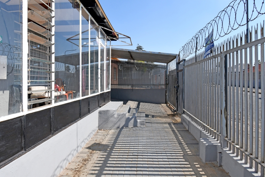 5 Bedroom Property for Sale in Brixton Gauteng