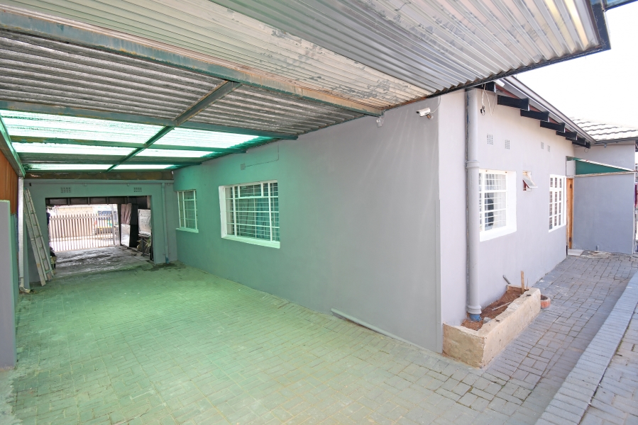 5 Bedroom Property for Sale in Brixton Gauteng