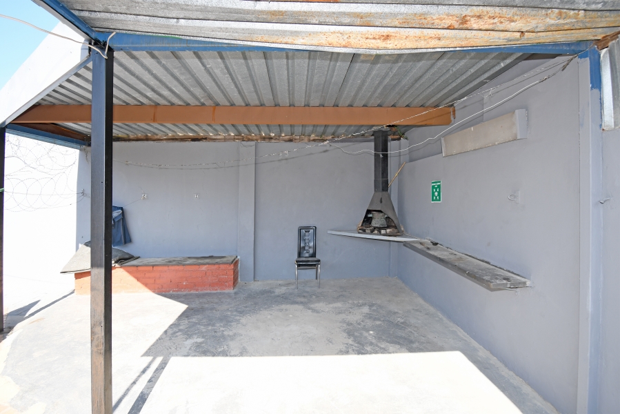 5 Bedroom Property for Sale in Brixton Gauteng