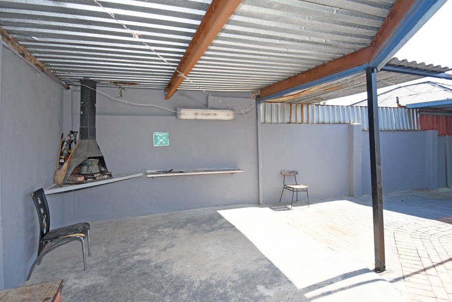 5 Bedroom Property for Sale in Brixton Gauteng