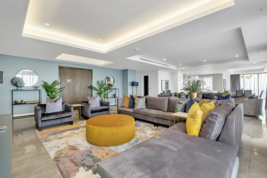 To Let 4 Bedroom Property for Rent in Sandown Gauteng