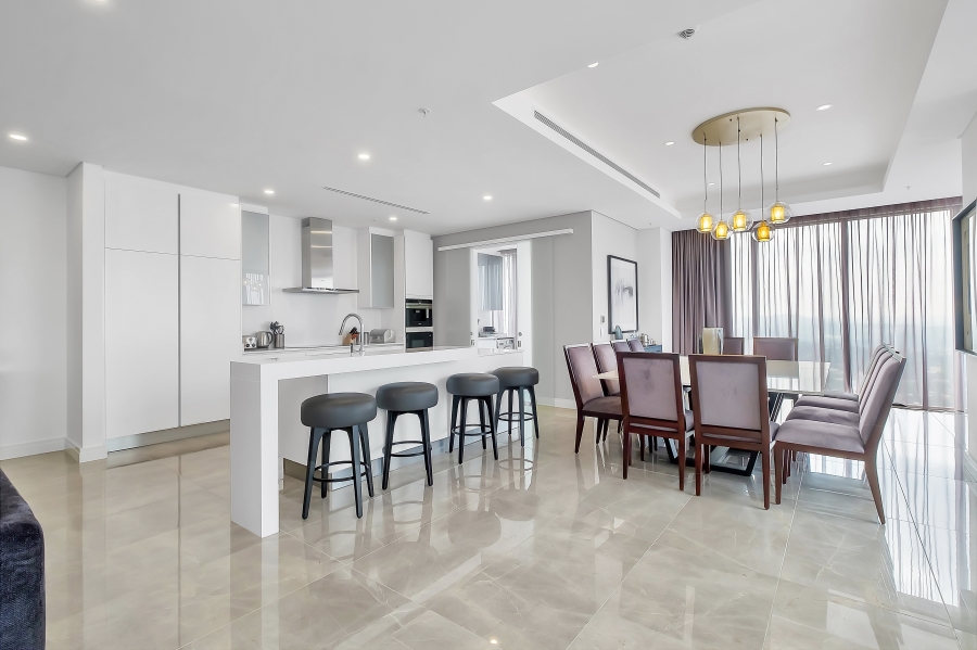 To Let 4 Bedroom Property for Rent in Sandown Gauteng