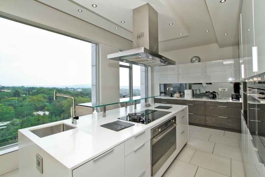 3 Bedroom Property for Sale in Sandhurst Gauteng