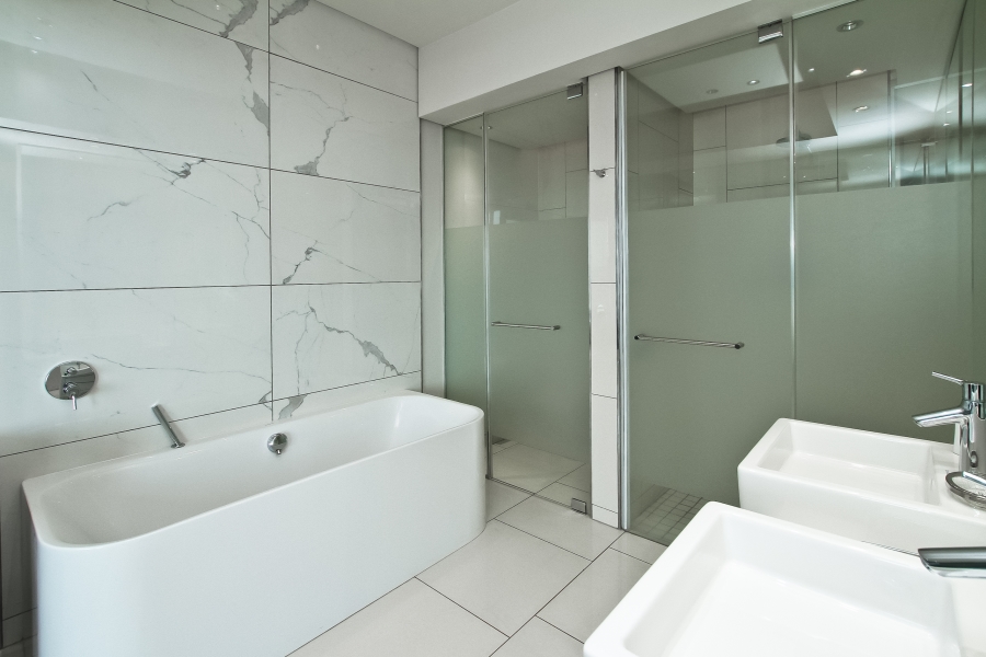 3 Bedroom Property for Sale in Sandhurst Gauteng