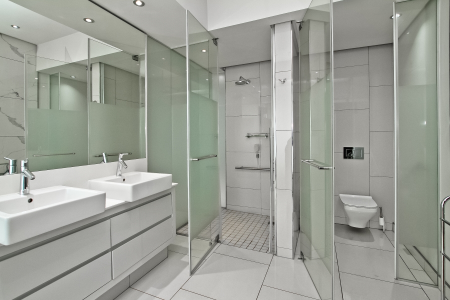 3 Bedroom Property for Sale in Sandhurst Gauteng