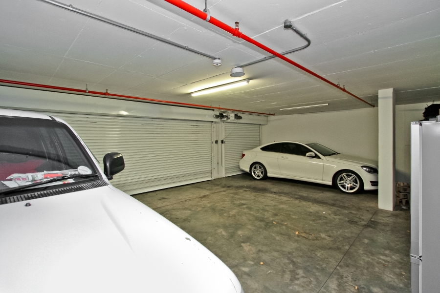 3 Bedroom Property for Sale in Sandhurst Gauteng