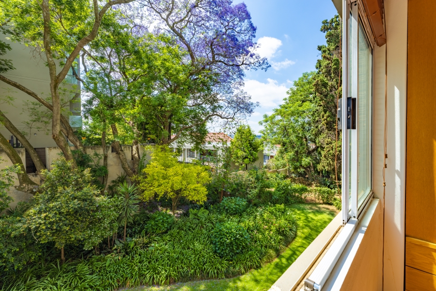 2 Bedroom Property for Sale in Atholl Gauteng