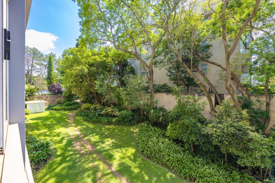 2 Bedroom Property for Sale in Atholl Gauteng