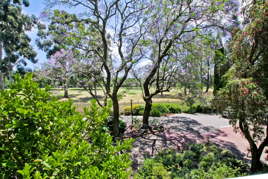 2 Bedroom Property for Sale in Atholl Gauteng