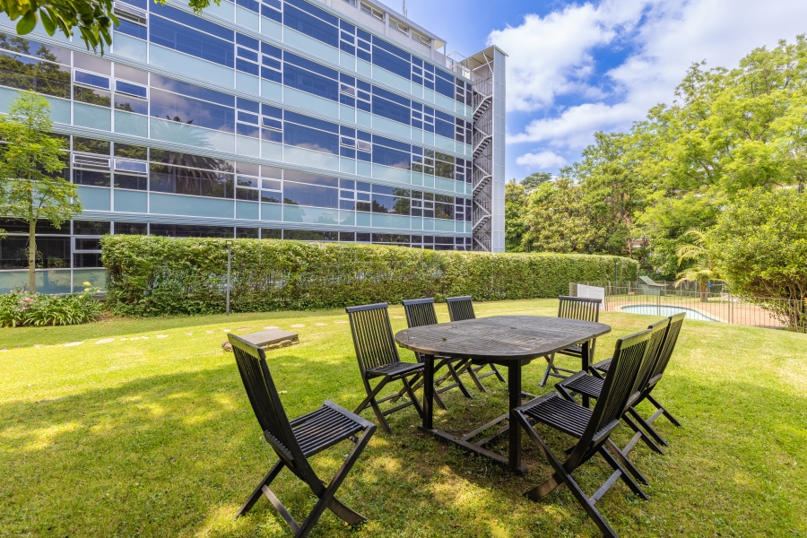 2 Bedroom Property for Sale in Atholl Gauteng